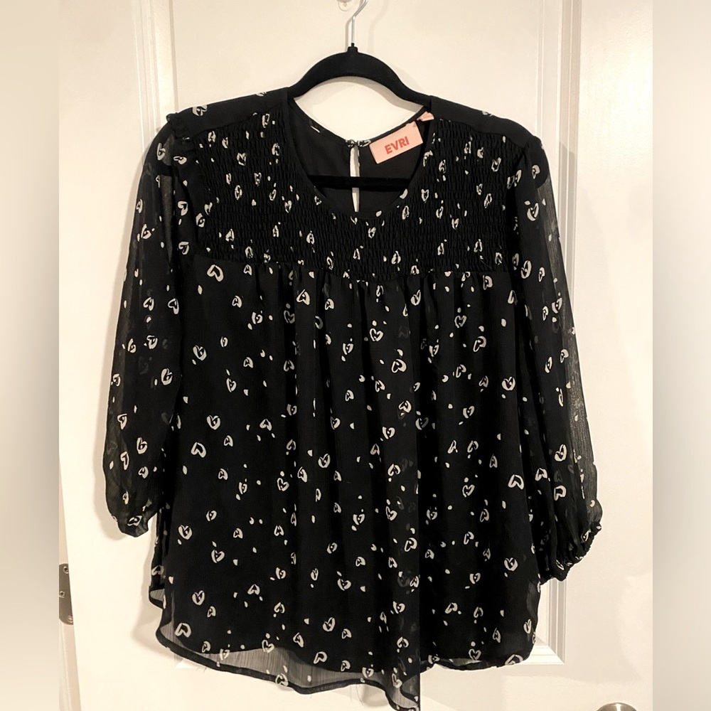 Womens EVRI black heart blouse